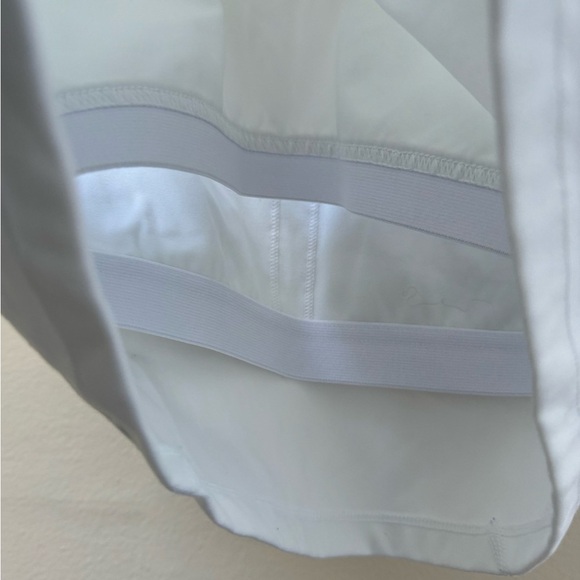 White workout top - Picture 3 of 3